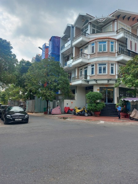 Bán nhà mt khu dân cư Him Lam Quận 7, khu vực dành cho người giàu, bán gấp giá 25 tỷ, thương lượng