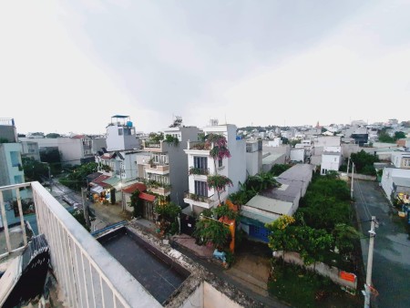 Bán Nhà Quận 9, Đường Đình Phong Phú, Hẻm Xe Tải Quay Đầu, 4.5x12.5m, 4 Tầng, Giá 5 Tỷ 450.