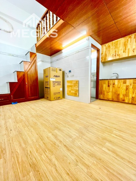 Khai trương phòng 100% mới nội thất cơ ban cửa sổ thoáng ngay Ngã Tư Bốn XÃ, Lũy Bán Bích, Hòa Bình
