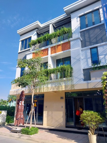 Lavela nhà phố shophouse hot nhất hiện tại ở Bình Dương giá tốt