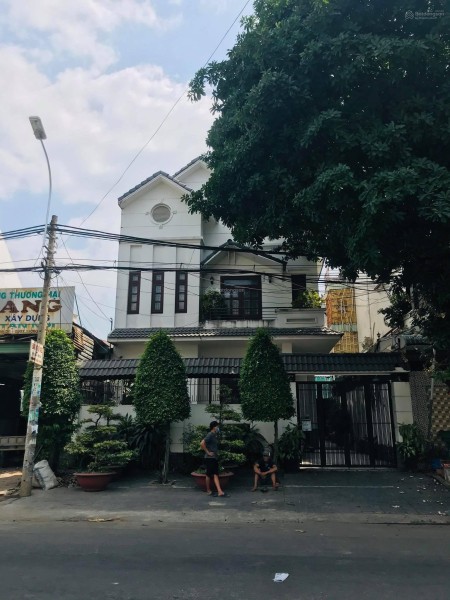 Bán Nhà Biệt Thự Ngay Khu Tên Lửa, View Đỉnh, Vị Trí Đẹp, DT 190m² x 2 lầu, Giá 26 tỷ, LH 0767185689