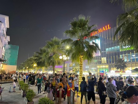 Bán shophouse trong khu phố chợ đêm Vinhomes Ocean Park Gia Lâm