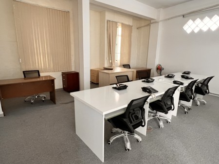 Toà nhà kinh doanh cần sang nhượng lại liên hệ 0934158005