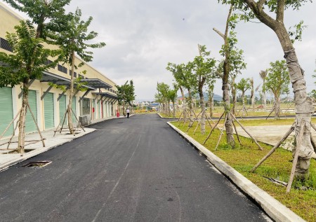 Bán đất mặt tiền CHỢ đầu mối lớn nhất Miền Trung lh 0899774192