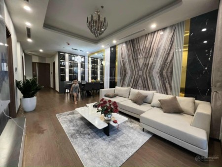 Nhà hẻm xe hơi Nguyễn Tri Phương, phường 4, quận 10 giá đầu tư