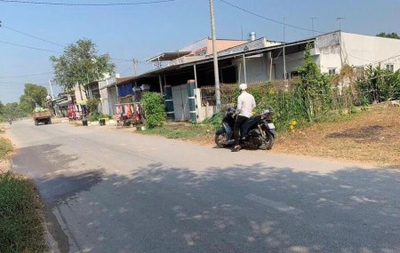 Bán gấp lô đất còn sót diện tích 400m2 ở huyện Bình Chánh giá tốt
