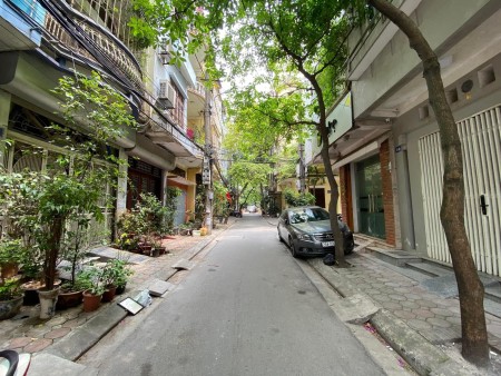 Bán nhà phố Hoàng Ngọc Phách 6 tầng mới ô tô tránh vỉa hè DTSD 65m², nhỉnh giá 23 tỷ