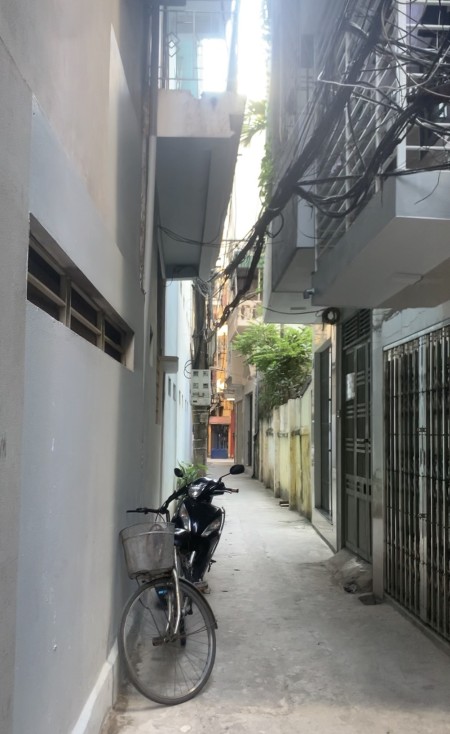 Bán nhà trung tâm Thanh Xuân DT 55m², khu dân trí tốt nhiều tiện ích, 5 phút ra VĐ 3 và Ngã Tư Sở