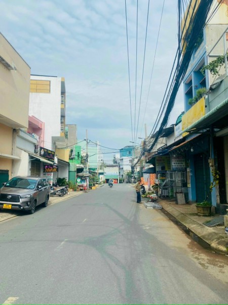 Bán căn nhà Cấp 4 chính chủ trên đường Đinh Đức Thiện giá đầu tư sinh lời