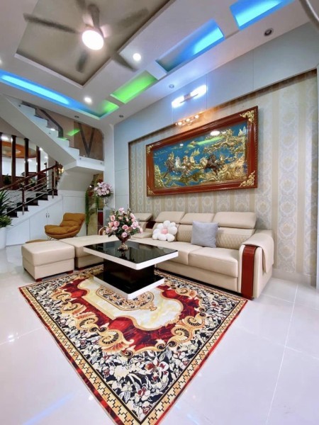 Bán nhà Gò Vấp DT 41,6m² x 4 tầng đúc BTCT Tặng FULL nội thất, nhỉnh giá 4 tỷ