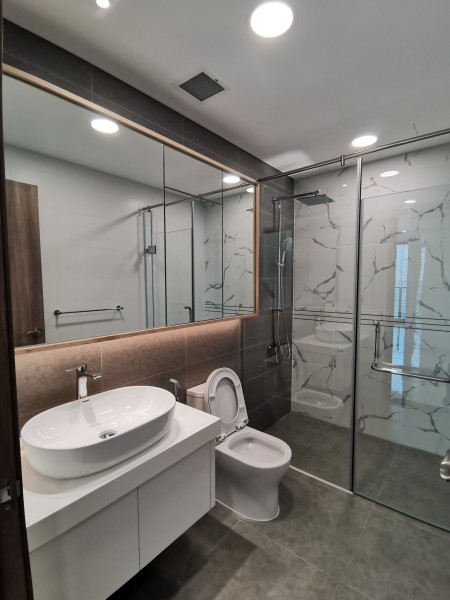 Cho thuê căn hộ Sunwah Pearl 2pn chỉ 28 triệu/tháng net