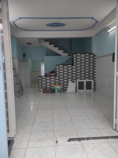 Cho thuê nhà nguyên căn ( mới sửa) 3 tầng + 1 sân thượng, 143m2 quận 6