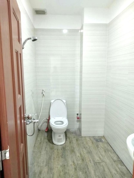Cần bán gấp nhà mặt tiền đường số 49 Tân Quy, Quận 7, 4 tầng, 6 phòng ngủ, giá nhỉnh 12 Tỷ
