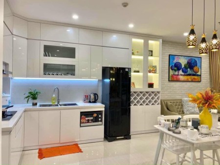 Cắt lỗ 300tr bán nhanh căn 2PN 2VS 68m2 full nội thất cao cấp giá chỉ 2.05 tỷ tại Vin Ocean Park