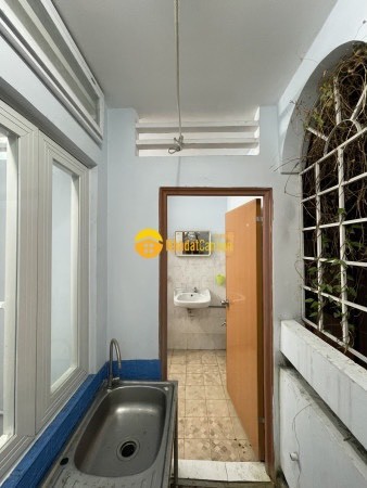 Cho thuê căn hộ 45m2 1PN có máy lạnh ở đường 45 P16 Q4