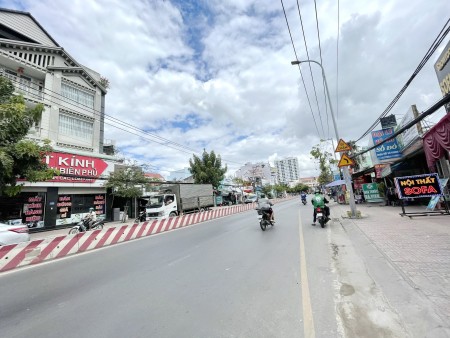 Bán gấp nhà 1 lầu mặt tiền Huỳnh Tấn Phát, quận 7 kinh doanh đỉnh