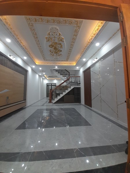 Bán nhà phố mặt tiền Đinh Quang Ân, sổ sẵn, công chứng ngay