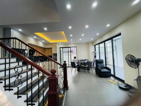 Siêu Phẩm Trung Kính phân lô ô tô tránh kd khủng gara thang máy sân vườn