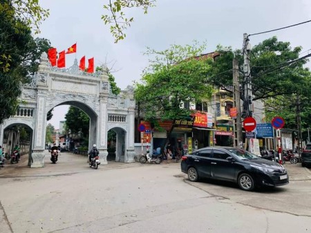 Bán nhà Cầu Diễn, Minh Khai, thiết kế hiện đại siêu đẹp, DT 35m², giá chỉ 3,2 tỷ LH 0979 376 683