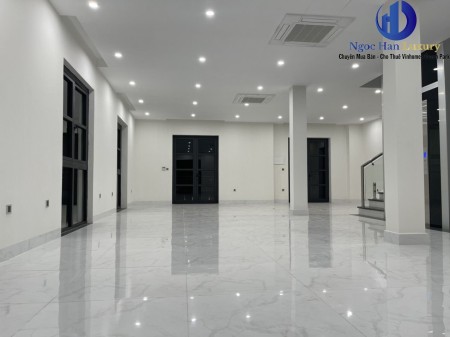 Cho thuê shophouse view biển hồ nước mặn Vinhomes Ocean park