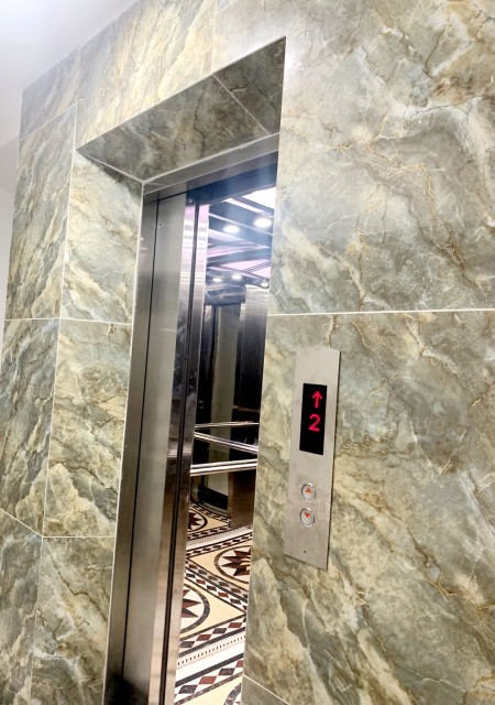 Bán tòa căn hộ dịch vụ 8 tầng 25 phòng Nguyễn Trãi giá đầu tư