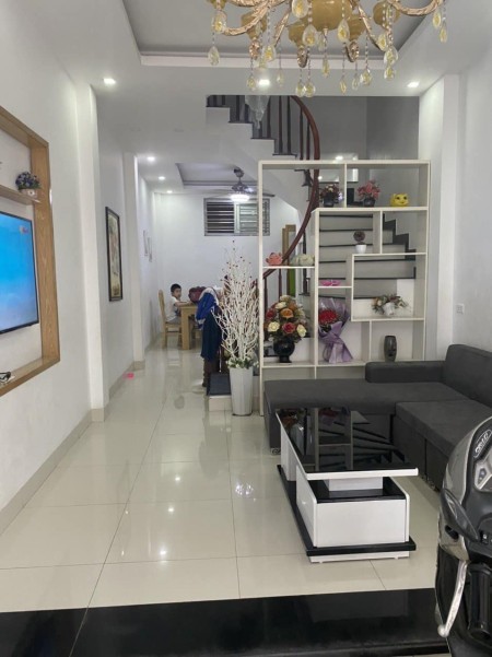 Bán CỰC GẤP nhà Yên Nghĩa ô tô, DT 40m² x 3 tầng, ngõ thông chỉ 3 tỷ đồng