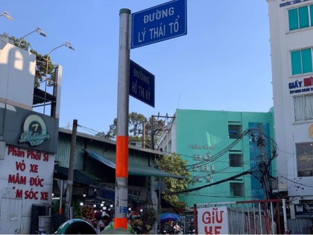 Đi đến slide 4