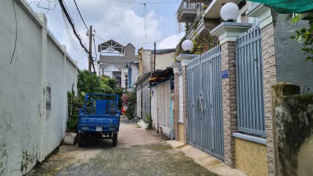 Nhà mặt tiền 5m x 17m, đ/d Lotte Mart, Nguyễn văn Lượng, giá chỉ 6.8 tỷ