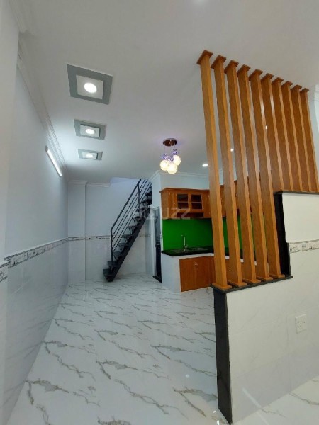 Bàn nhà gần khu Nam Long, Bình Tân, DT 40m², 2 PN + 2 WC, giá chỉ 4,1 tỷ