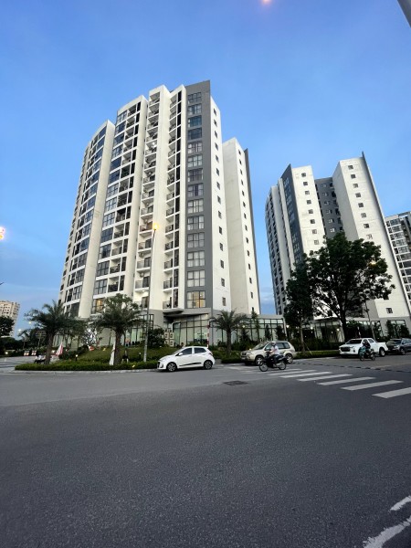 Bán căn hộ 2 phòng ngủ 2wc - diện tích 82m2 view bể bơi nội khu. Chiết khấu tới 6% tặng 2 chỉ vàng