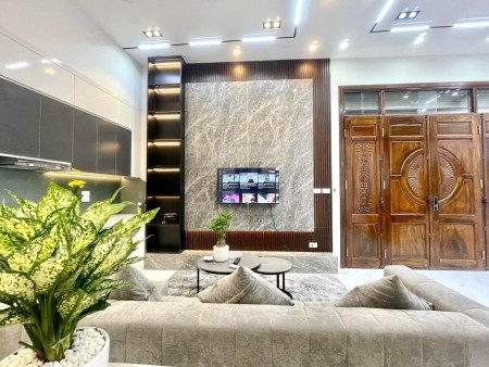 Bán nhà Yên Hoà, Cầu Giấy, DT 36m² x 4 tầng, giá 5,8 tỷ đồng