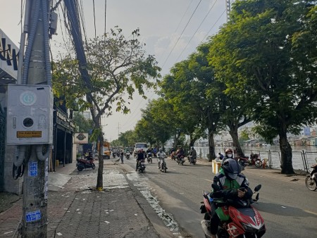 Đi đến slide 4