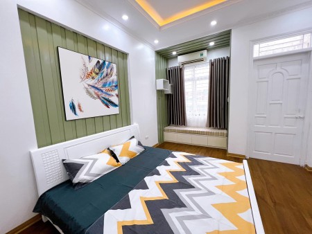 Bán nhà Tân Mai, DT 30m², chỉ hơn 3,65 tỷ, vài bước ra phố sôi động, tiện ích đầy đủ