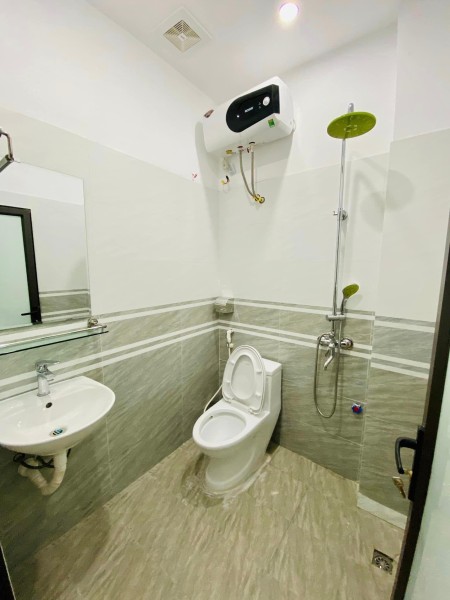 Bán nhà Láng Hạ, Đống Đa, DT 47m² x 5 tầng, nội thất hiện đại, giá 3,4 tỷ LH 0961291356
