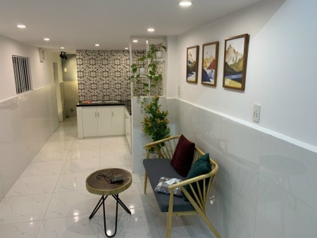 Bán nhà phố Nguyễn Hoàng chính chủ, ngay trung tâm Đà Nẵng, giảm giá sốc LH 0947984998