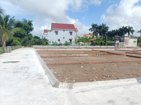 Chính chủ cần bán nhanh lô đất gàn trung tâm thị trấn an lão