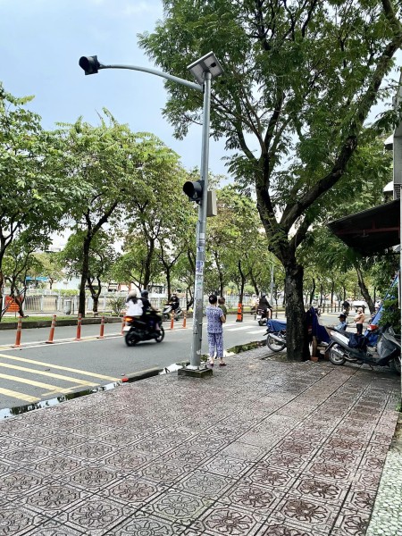 Cho thuê mặt bằng mặt tiền đường Hoàng Sa Quận 1
