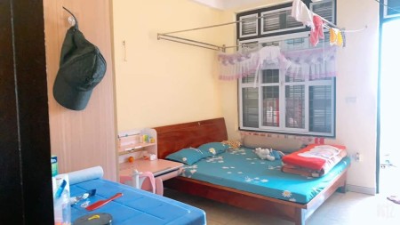 Bán nhà riêng Minh Khai, gần phố, 40m2, 4 tầng, 3 tỷ 9. Lh: 0903854881