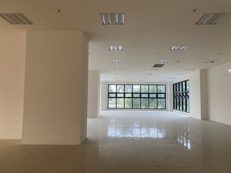 Cho thuê văn phòng đường Tố Hữu, diện tích 1000m2, giá thuê 7$/m2/tháng
