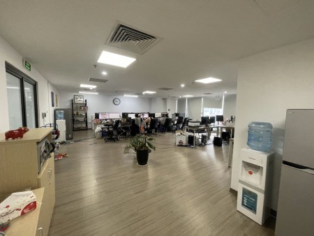 Cho thuê văn phòng đường Nguyễn Văn Lộc Hà Đông, diện tích 100m, giá thuê 14tr/ tháng