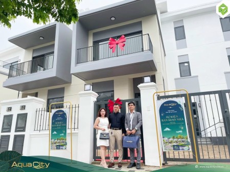 Kẹt tiền bán lỗ Nhà phố, biệt thự Aqua City, Giá rẻ hơn thị trường 30- 40%, LH 0902879986