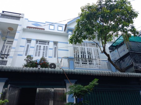 Bán gấp nhà đường Tiền Lân, Bà Điểm Hóc Môn, nhà chính chủ LH 0918547938