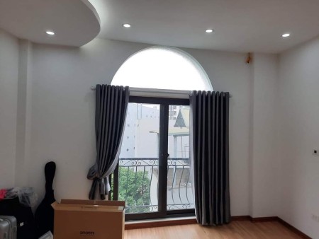 Bán nhà Đức Giang DT 31m² x 5 Tầng, có Gara ô tô, căn góc siêu đẹp