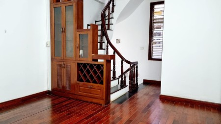 Bán nhà chính chủ tại Liễu Giai, Ba Đình, giá ưu đãi đầu tư