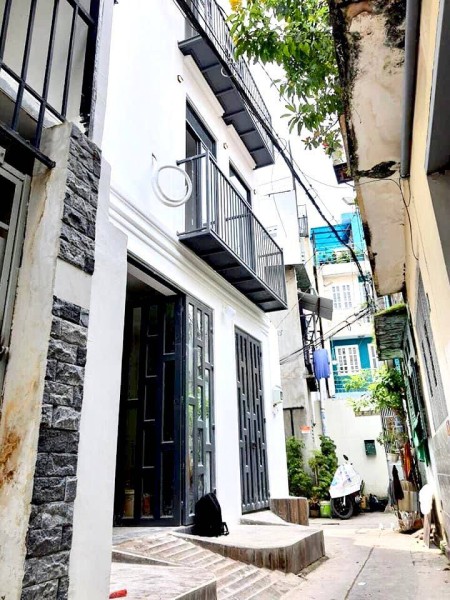 Bán gấp nhà Phường 7, quận Phú Nhuận, giá chỉ 6,6 tỷ đồng LH 0365249557