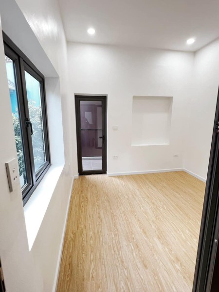 Siêu phẩm nhà mới xây tuyệt đẹp ngay tại trung tâm quận Ba Đình, LH 0896686338