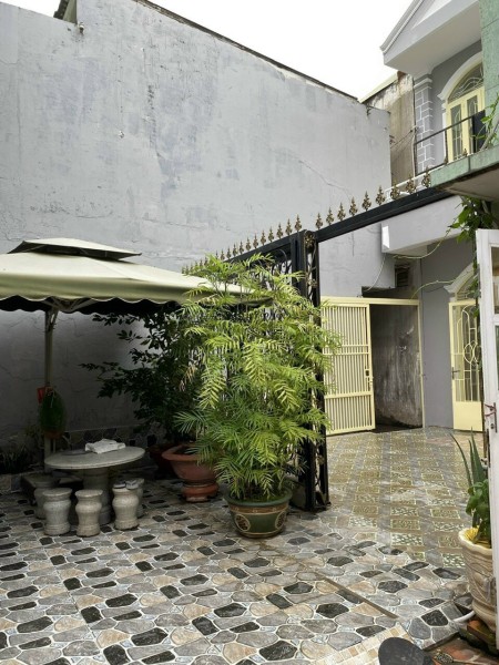 Bán nhà hẻm Dương Đức Hiền Quận Tân Phú, 1 trệt 1 lầu LH 0522637936