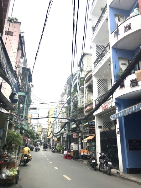 Bán nhà mặt tiền Phường 6 Tân Bình, TP.HCM, kết cấu 1 trệt 3 lầu 1 sân thượng
