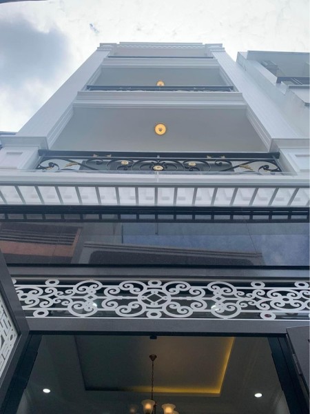 Bán nhà đẹp hẻm xe hơi Âu Dương Lân, Quận 8, DT 43m² giá chỉ hơn 6 tỷ