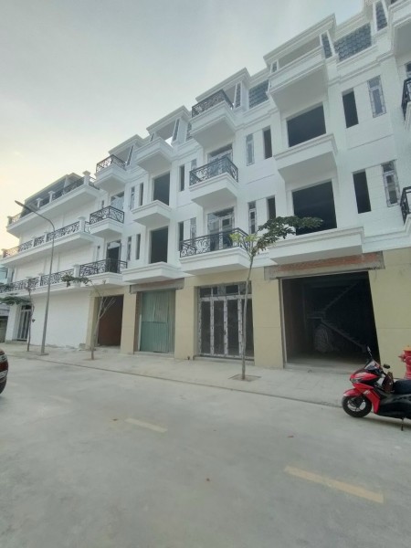 Đi đến slide 4